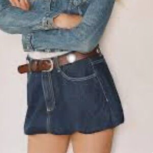 Zara Dark Blue Denim  Balloon skirt . Size Xs